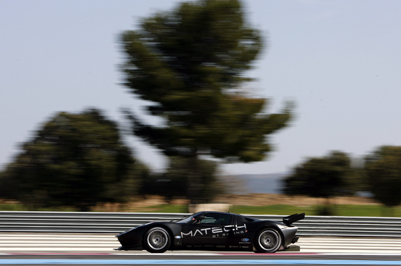 Illustration for article titled 2009 FIA GT Racers Trot Out For Spring Testing In France